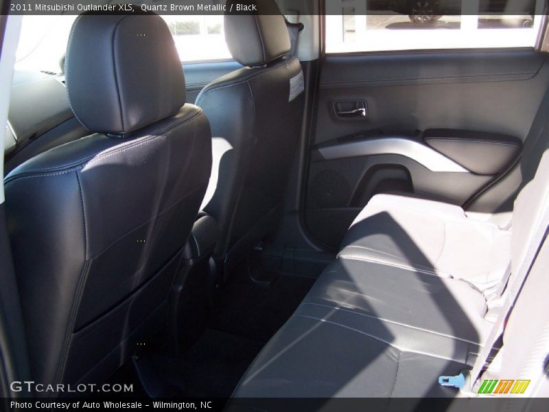 Quartz Brown Metallic / Black 2011 Mitsubishi Outlander XLS