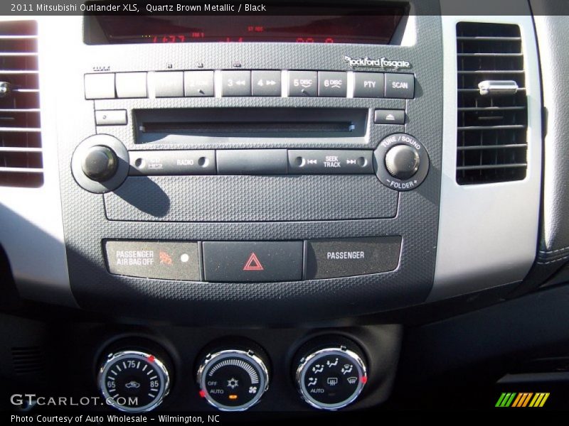 Quartz Brown Metallic / Black 2011 Mitsubishi Outlander XLS