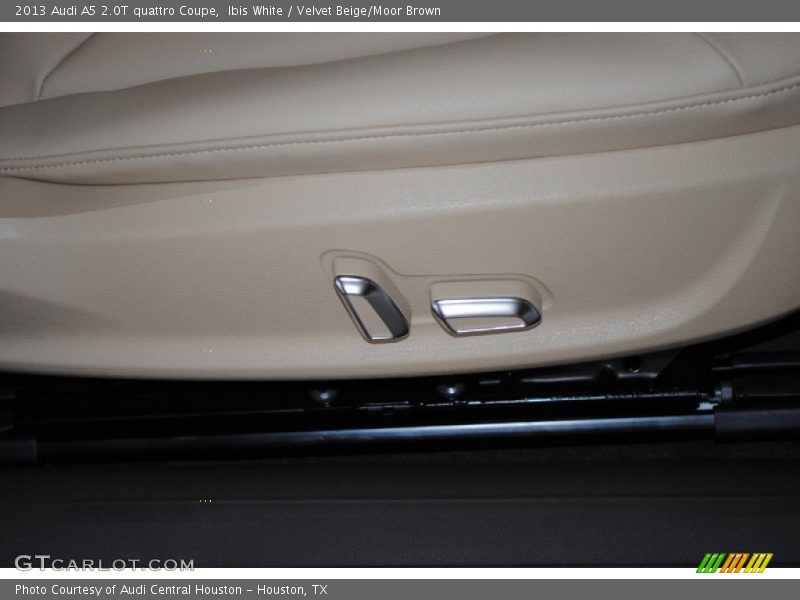 Ibis White / Velvet Beige/Moor Brown 2013 Audi A5 2.0T quattro Coupe