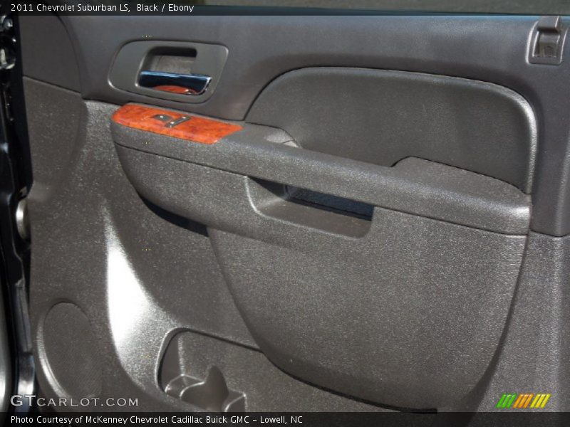 Black / Ebony 2011 Chevrolet Suburban LS