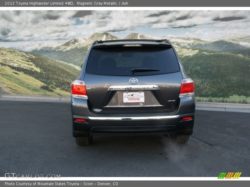 Magnetic Gray Metallic / Ash 2013 Toyota Highlander Limited 4WD