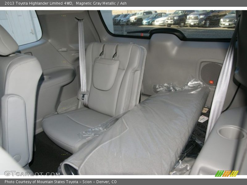 Magnetic Gray Metallic / Ash 2013 Toyota Highlander Limited 4WD