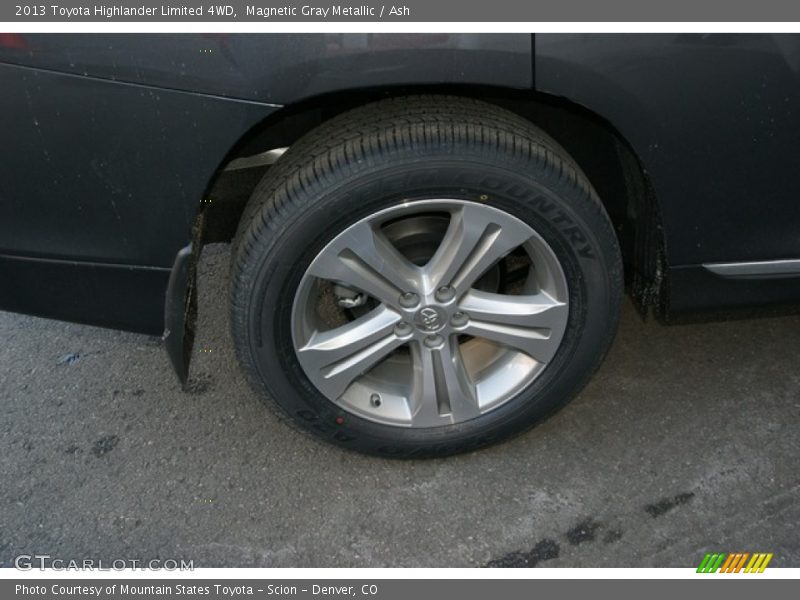 Magnetic Gray Metallic / Ash 2013 Toyota Highlander Limited 4WD