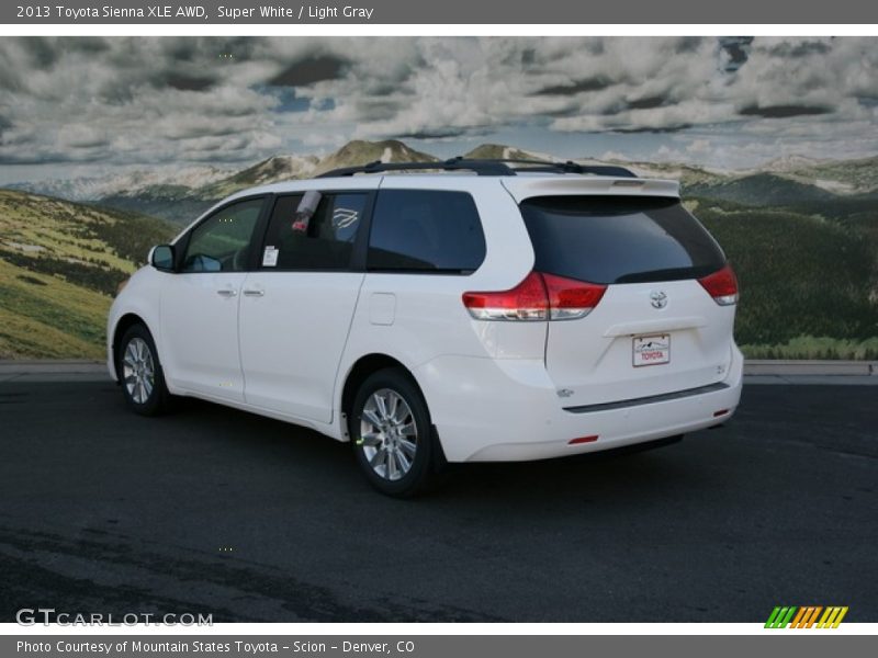 Super White / Light Gray 2013 Toyota Sienna XLE AWD