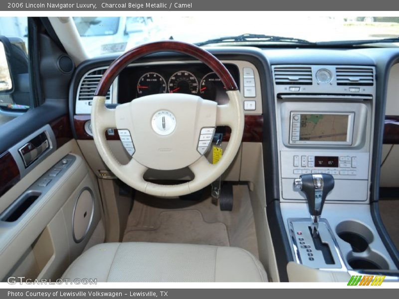 Charcoal Beige Metallic / Camel 2006 Lincoln Navigator Luxury