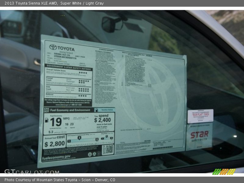 Super White / Light Gray 2013 Toyota Sienna XLE AWD
