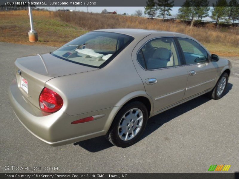 Sunlit Sand Metallic / Blond 2000 Nissan Maxima SE