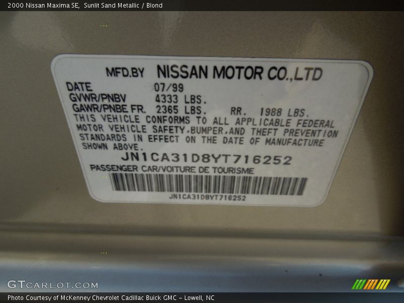Sunlit Sand Metallic / Blond 2000 Nissan Maxima SE