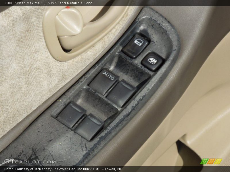 Sunlit Sand Metallic / Blond 2000 Nissan Maxima SE