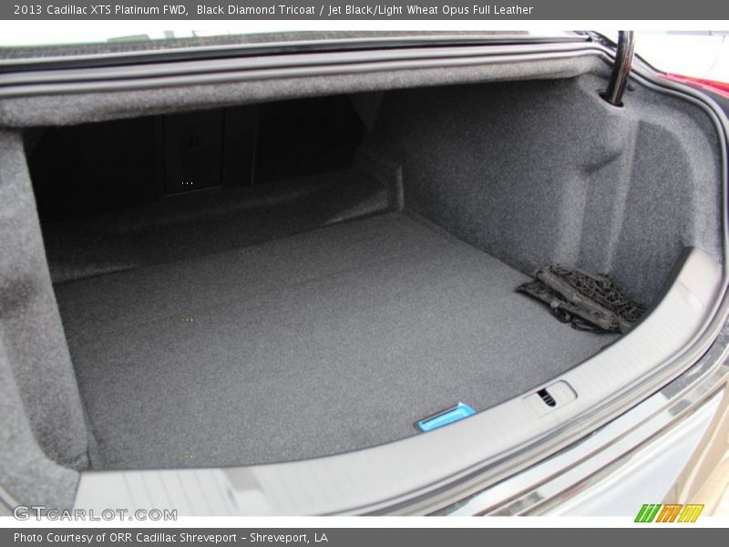  2013 XTS Platinum FWD Trunk