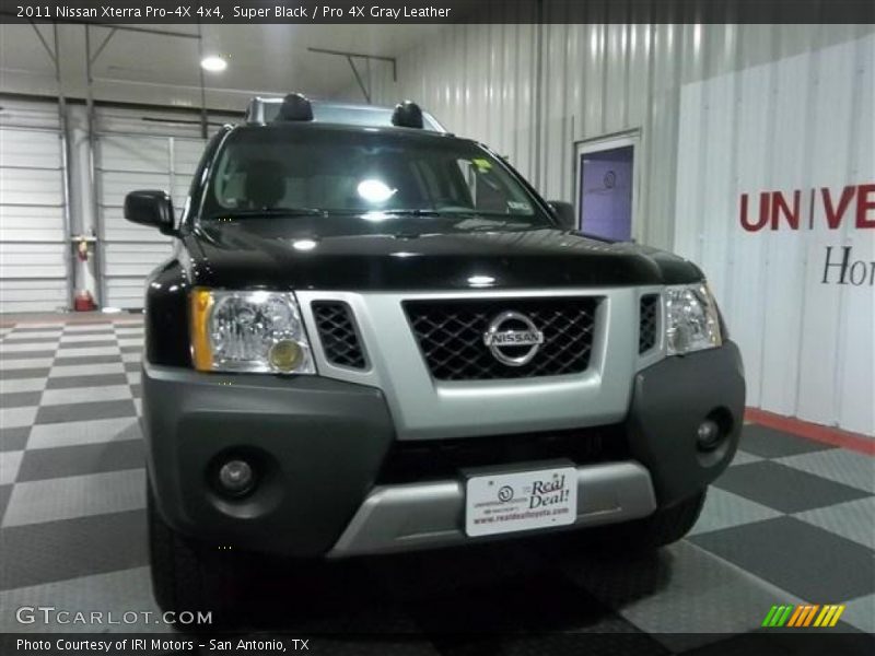 Super Black / Pro 4X Gray Leather 2011 Nissan Xterra Pro-4X 4x4