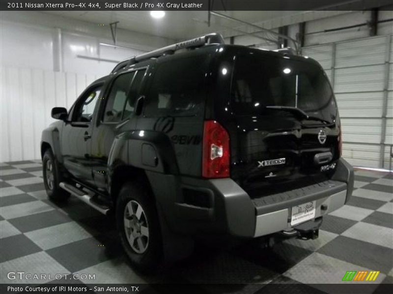 Super Black / Pro 4X Gray Leather 2011 Nissan Xterra Pro-4X 4x4