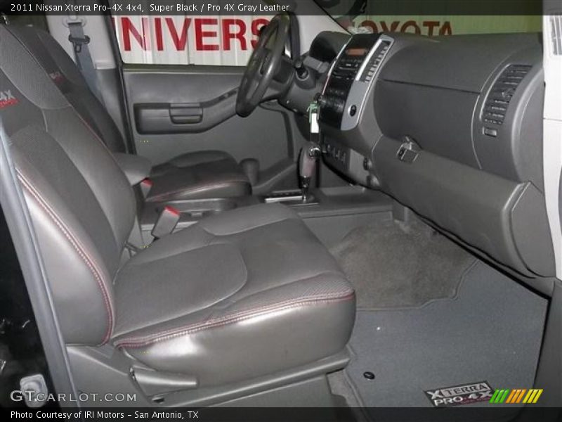 Super Black / Pro 4X Gray Leather 2011 Nissan Xterra Pro-4X 4x4