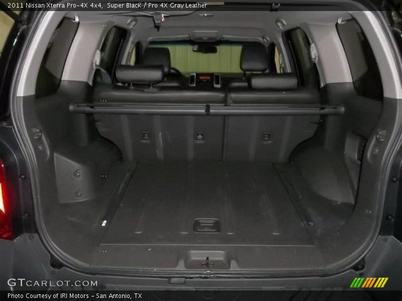 Super Black / Pro 4X Gray Leather 2011 Nissan Xterra Pro-4X 4x4