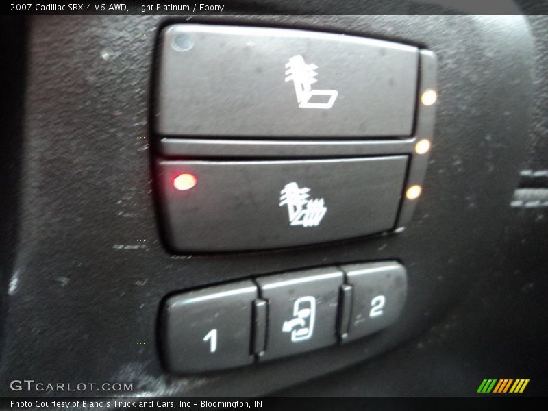 Light Platinum / Ebony 2007 Cadillac SRX 4 V6 AWD