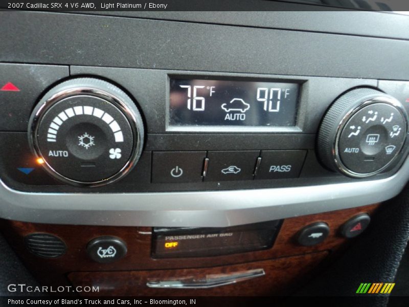 Light Platinum / Ebony 2007 Cadillac SRX 4 V6 AWD