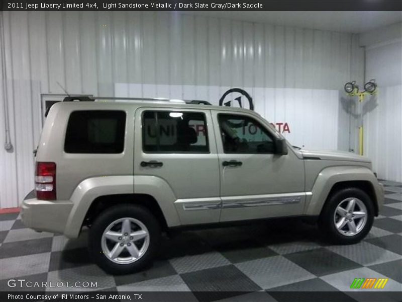Light Sandstone Metallic / Dark Slate Gray/Dark Saddle 2011 Jeep Liberty Limited 4x4