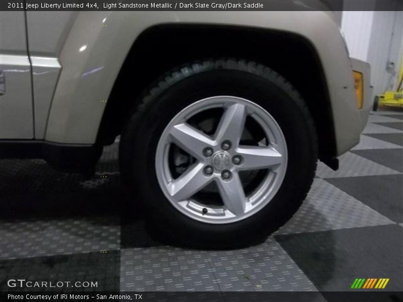 Light Sandstone Metallic / Dark Slate Gray/Dark Saddle 2011 Jeep Liberty Limited 4x4