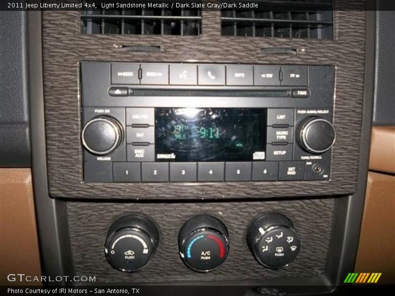 Light Sandstone Metallic / Dark Slate Gray/Dark Saddle 2011 Jeep Liberty Limited 4x4
