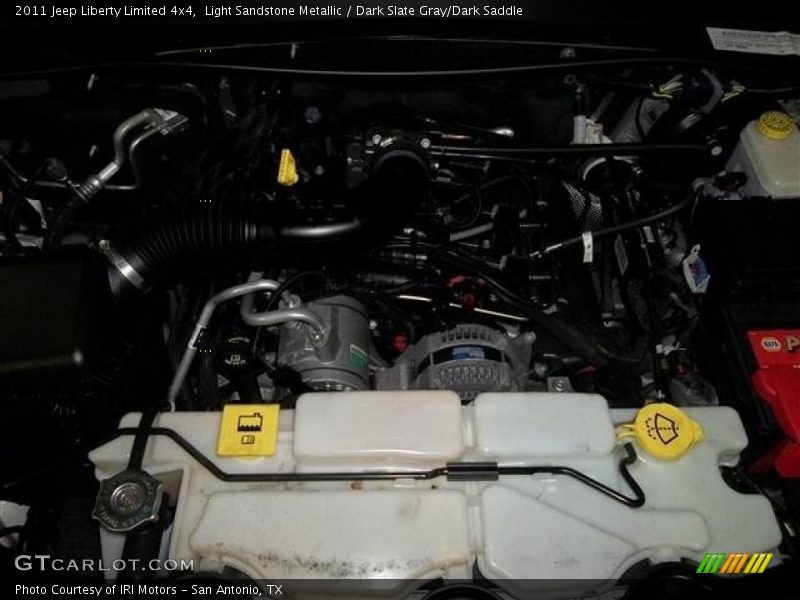 Light Sandstone Metallic / Dark Slate Gray/Dark Saddle 2011 Jeep Liberty Limited 4x4