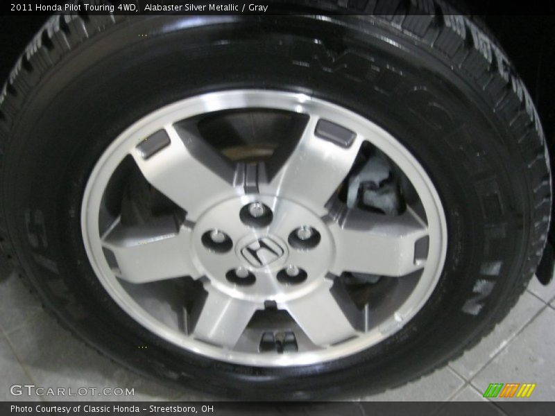 Alabaster Silver Metallic / Gray 2011 Honda Pilot Touring 4WD