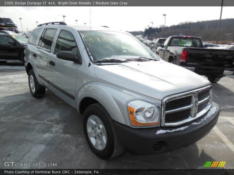 Bright Silver Metallic / Medium Slate Gray 2005 Dodge Durango ST 4x4