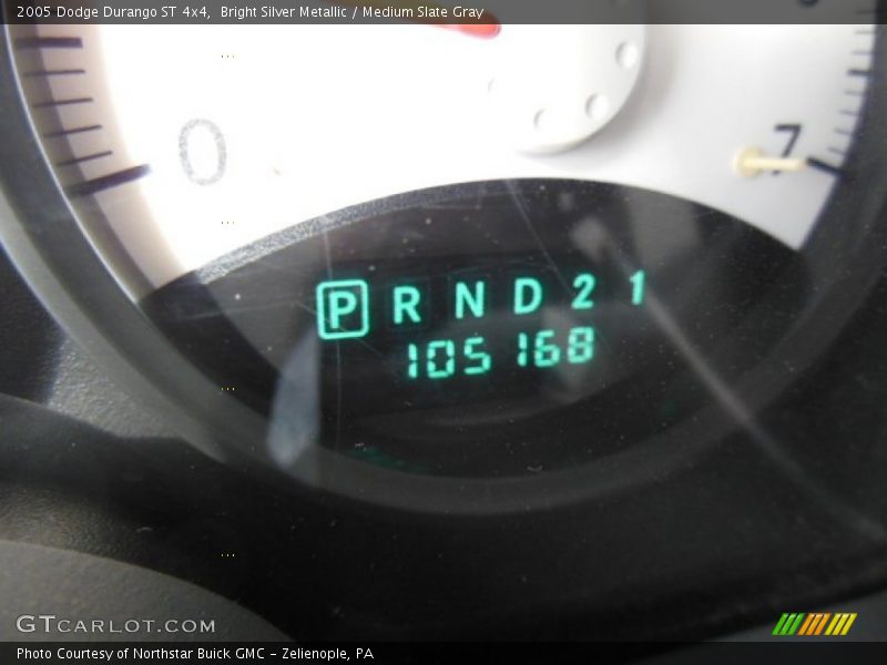 Bright Silver Metallic / Medium Slate Gray 2005 Dodge Durango ST 4x4
