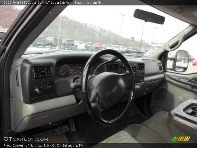 Black / Medium Flint 2002 Ford F250 Super Duty XLT SuperCab 4x4