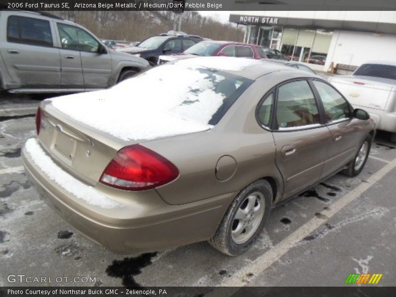 Arizona Beige Metallic / Medium/Dark Pebble Beige 2006 Ford Taurus SE