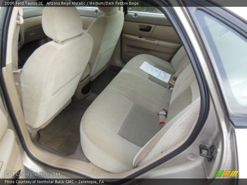 Arizona Beige Metallic / Medium/Dark Pebble Beige 2006 Ford Taurus SE