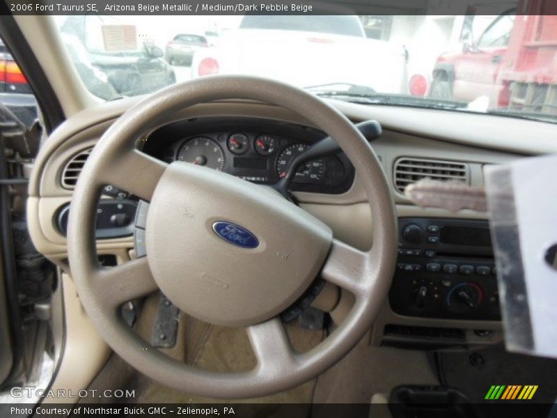 Arizona Beige Metallic / Medium/Dark Pebble Beige 2006 Ford Taurus SE