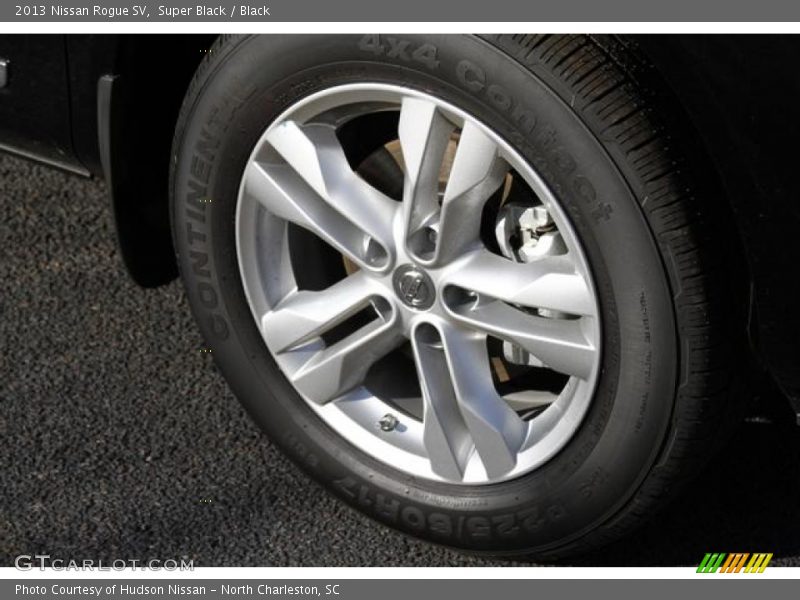 Super Black / Black 2013 Nissan Rogue SV