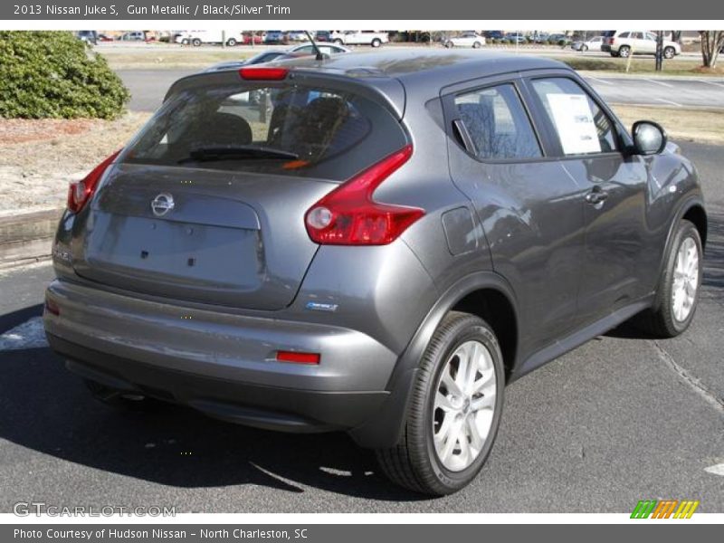 Gun Metallic / Black/Silver Trim 2013 Nissan Juke S