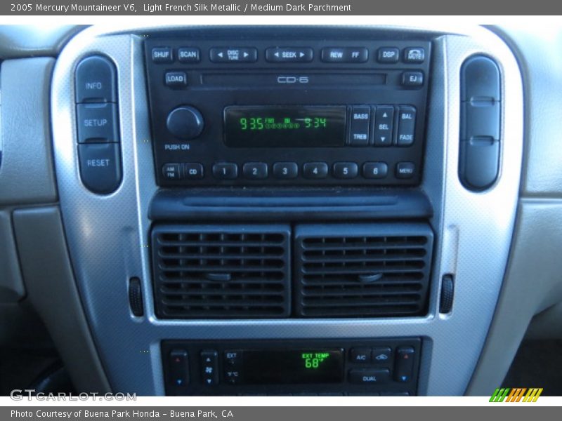 Light French Silk Metallic / Medium Dark Parchment 2005 Mercury Mountaineer V6