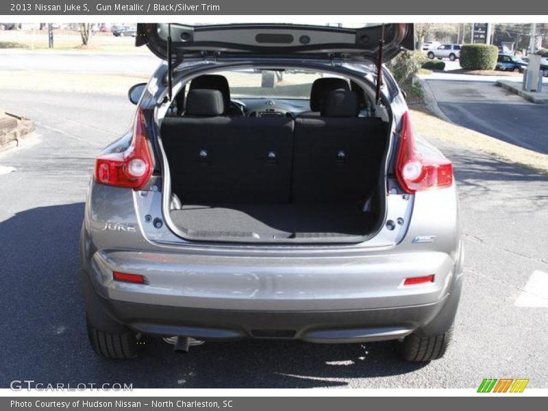 Gun Metallic / Black/Silver Trim 2013 Nissan Juke S