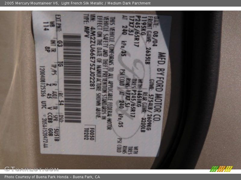 Light French Silk Metallic / Medium Dark Parchment 2005 Mercury Mountaineer V6