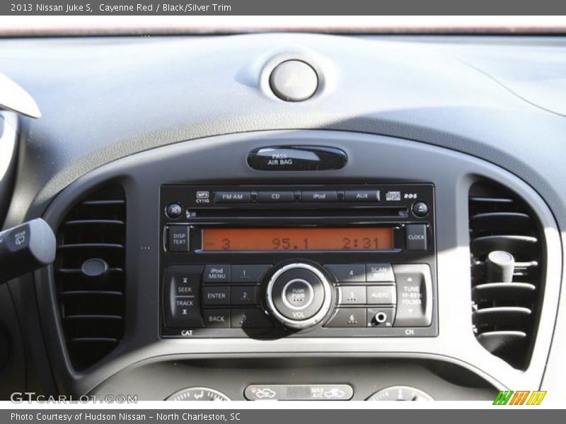 Cayenne Red / Black/Silver Trim 2013 Nissan Juke S