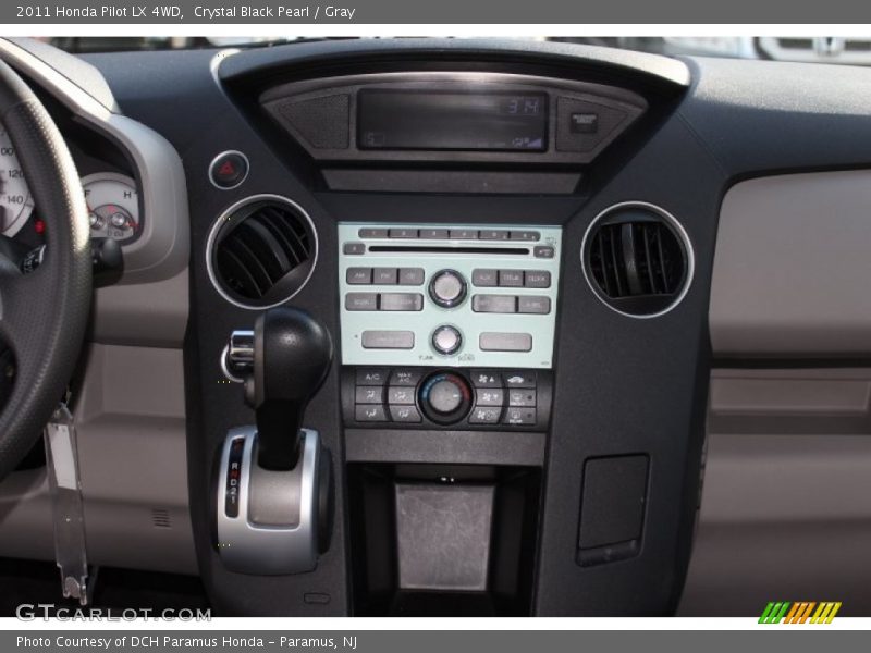 Controls of 2011 Pilot LX 4WD