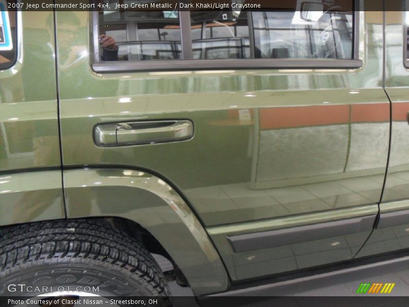 Jeep Green Metallic / Dark Khaki/Light Graystone 2007 Jeep Commander Sport 4x4