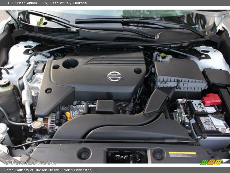 Pearl White / Charcoal 2013 Nissan Altima 2.5 S