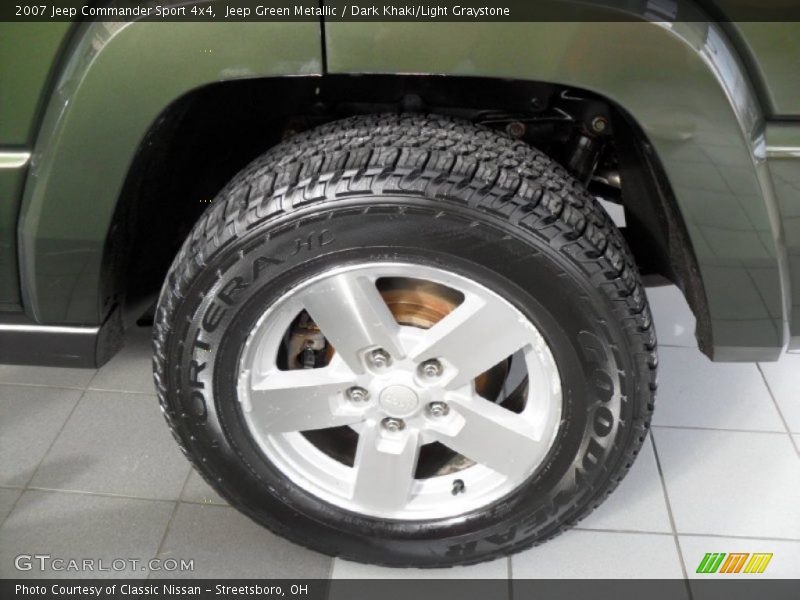  2007 Commander Sport 4x4 Wheel