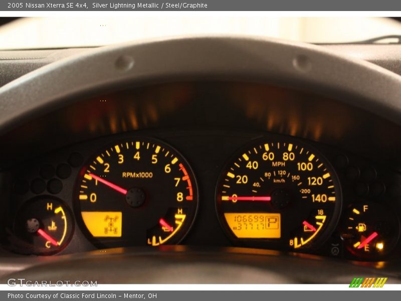 Silver Lightning Metallic / Steel/Graphite 2005 Nissan Xterra SE 4x4