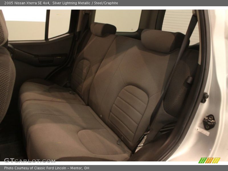 Silver Lightning Metallic / Steel/Graphite 2005 Nissan Xterra SE 4x4