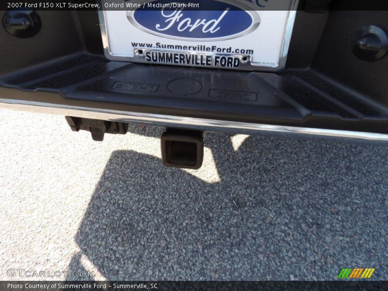 Oxford White / Medium/Dark Flint 2007 Ford F150 XLT SuperCrew