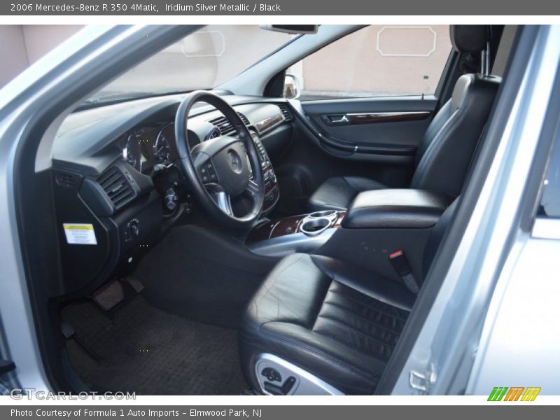 Front Seat of 2006 R 350 4Matic