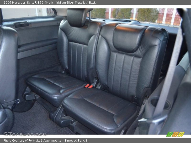 Rear Seat of 2006 R 350 4Matic