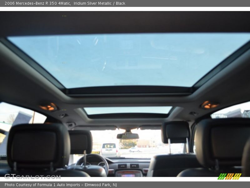 Sunroof of 2006 R 350 4Matic