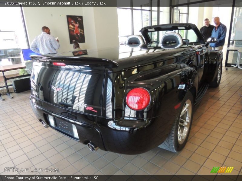 Smokin' Asphalt Black / Ebony Black 2005 Chevrolet SSR
