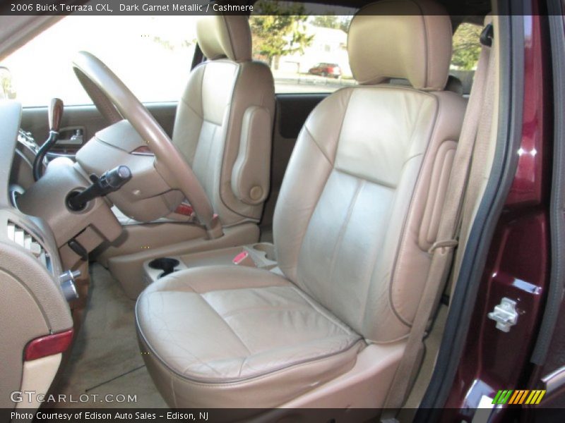 Front Seat of 2006 Terraza CXL