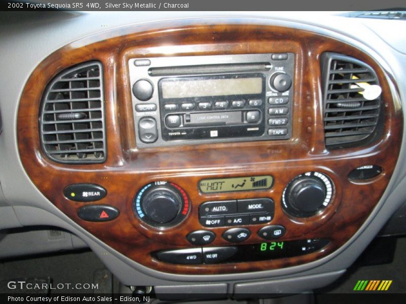 Silver Sky Metallic / Charcoal 2002 Toyota Sequoia SR5 4WD